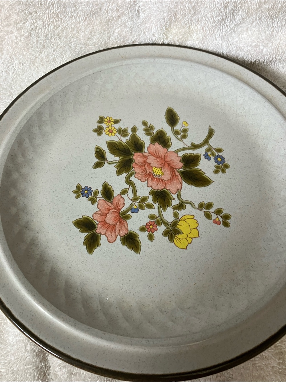 2 Color Stone by Nikko 10 1/2” Dinner Plates